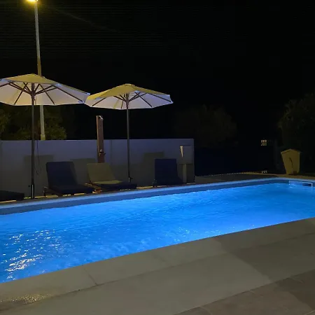 Villa Mg Luxury Kalithies