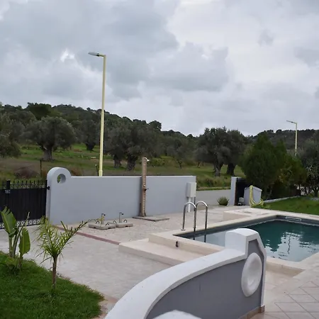 Villa Mg Luxury Kalithies