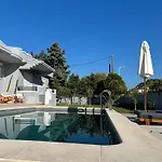 Villa Mg Luxury Kalithies