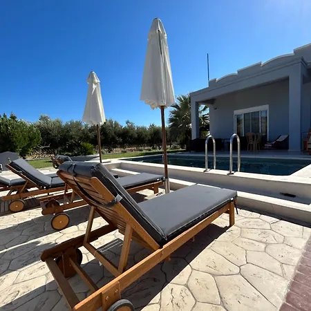 Villa Mg Luxury Kalithies